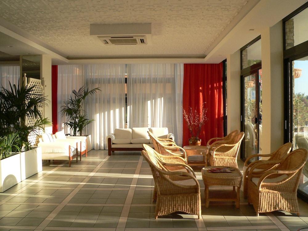 Hotel Dino San Benedetto del Tronto Bagian luar foto