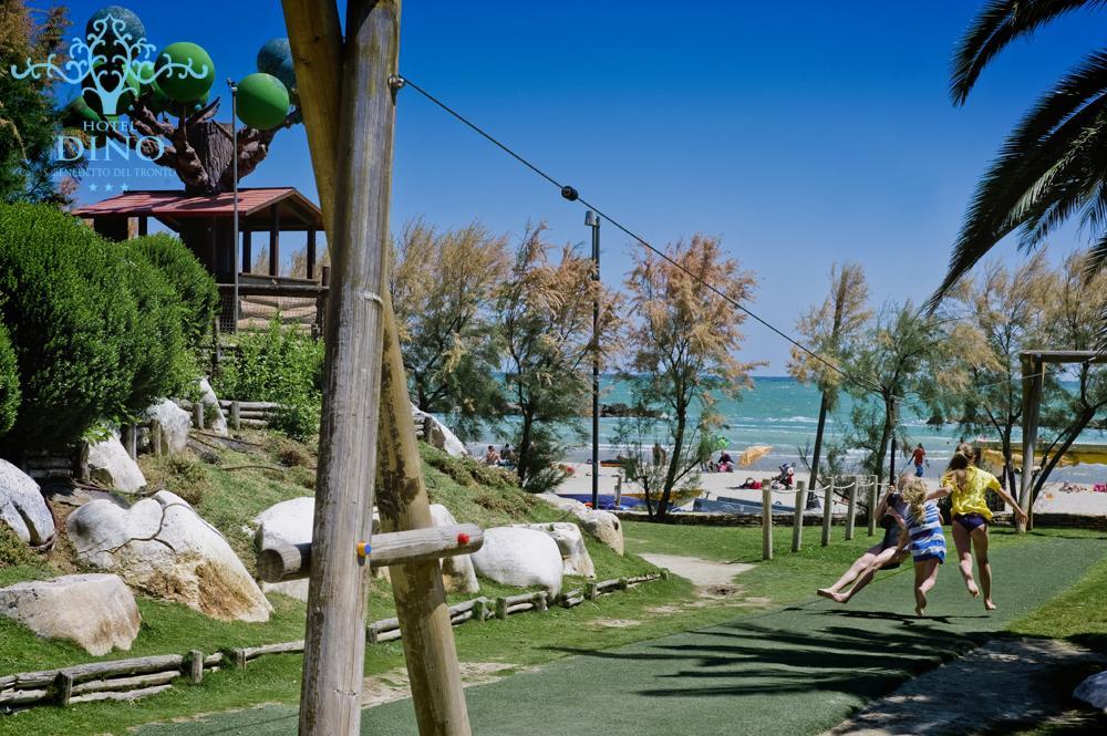 Hotel Dino San Benedetto del Tronto Bagian luar foto