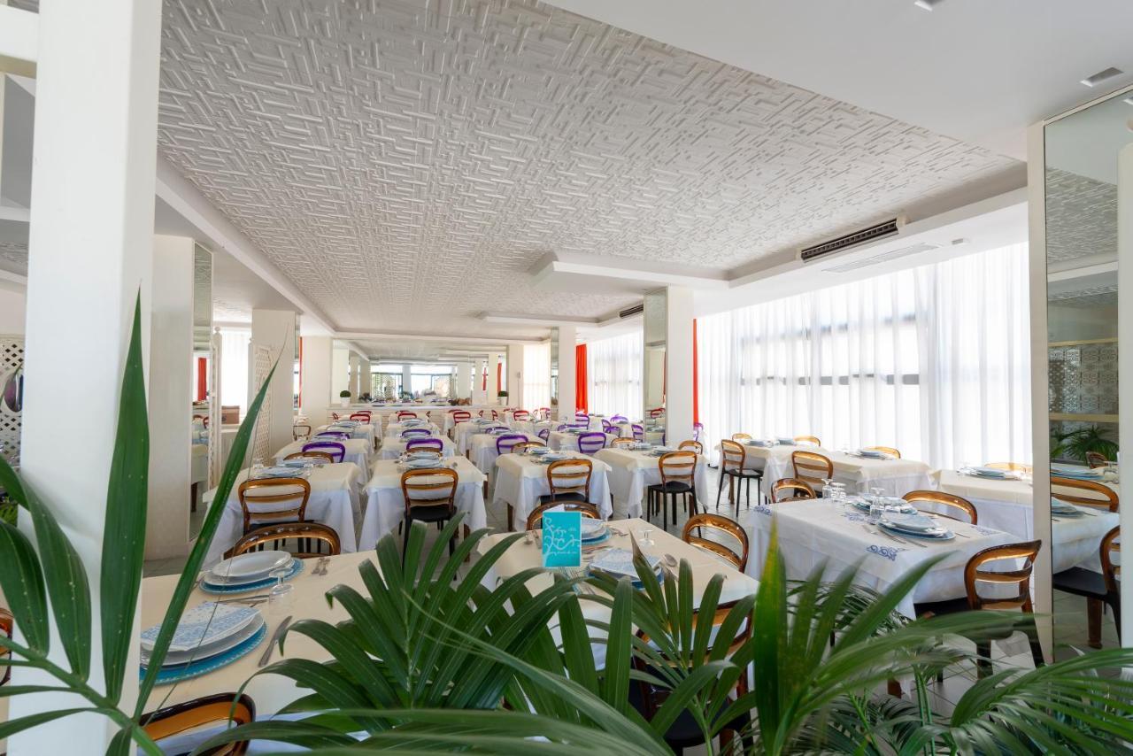 Hotel Dino San Benedetto del Tronto Bagian luar foto
